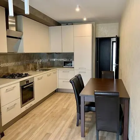 в новобудові Apartment